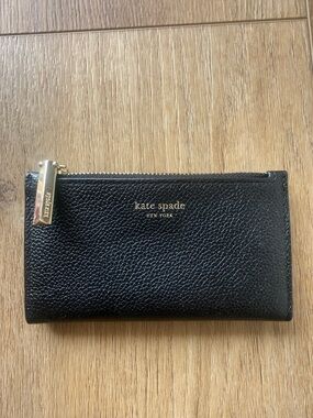 kate spade black leather zip card case with gold hardware